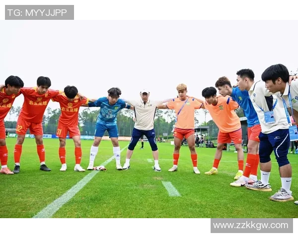 足球球星刮腿毛背后的故事与文化探讨：为何越来越多球员选择如此打理自己